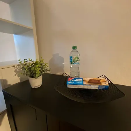 Appartamento Modern Studio In With Garden Near Sea