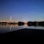 Apartamento Modern Studio In With Garden Near Sea