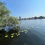 Modern Studio In With Garden Near Sea Apartamento *