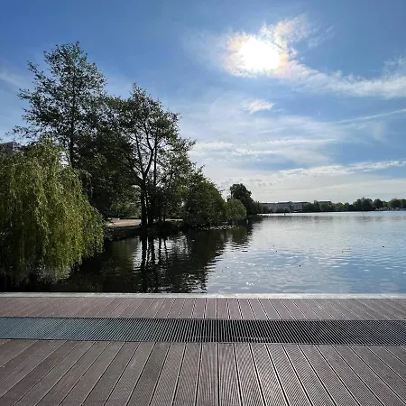 Apartamento Modern Studio In With Garden Near Sea *